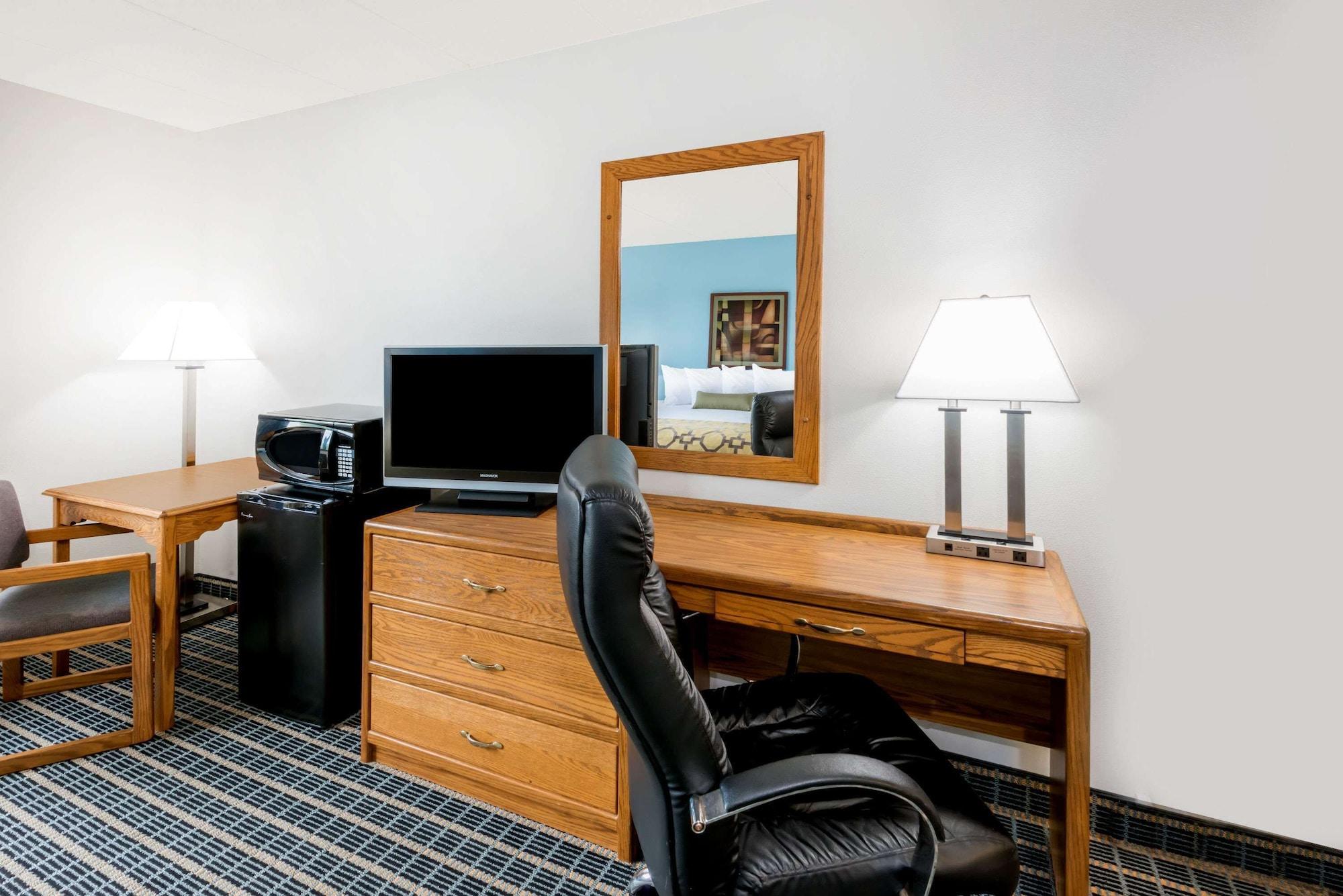 Baymont By Wyndham Marshalltown Kültér fotó